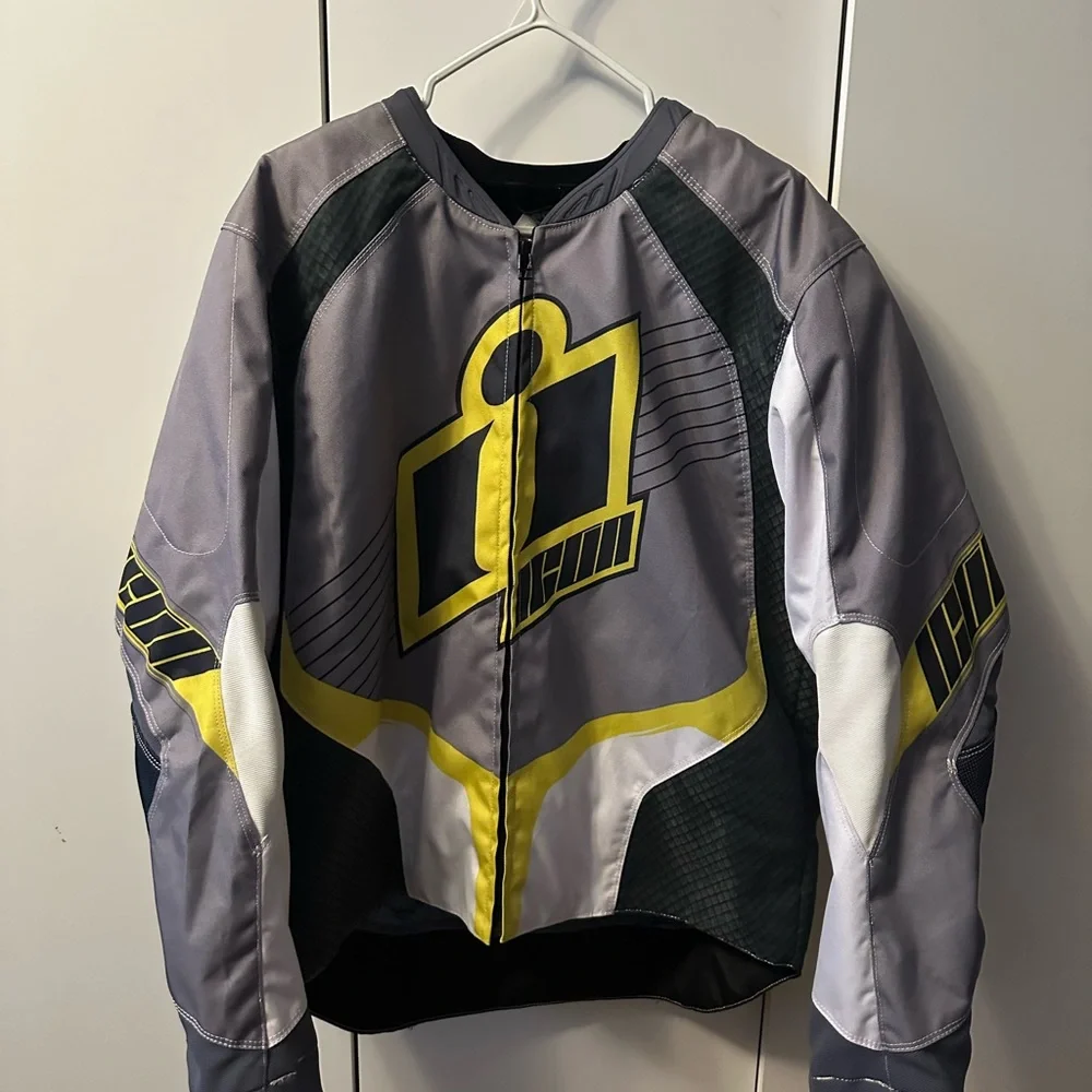 ICON Overlord Textile Riding Moto Jacket - Picture 1 of 7